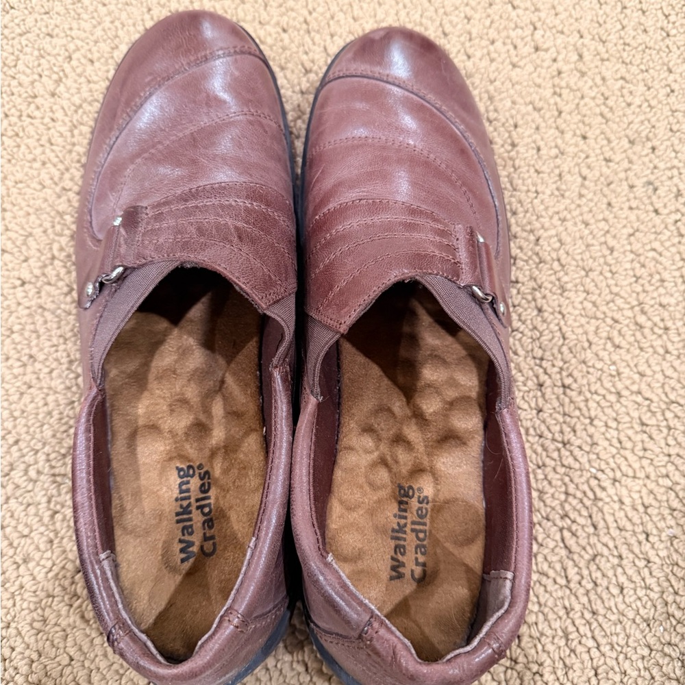 Leather Women’s Walking Cradles 
Size 9